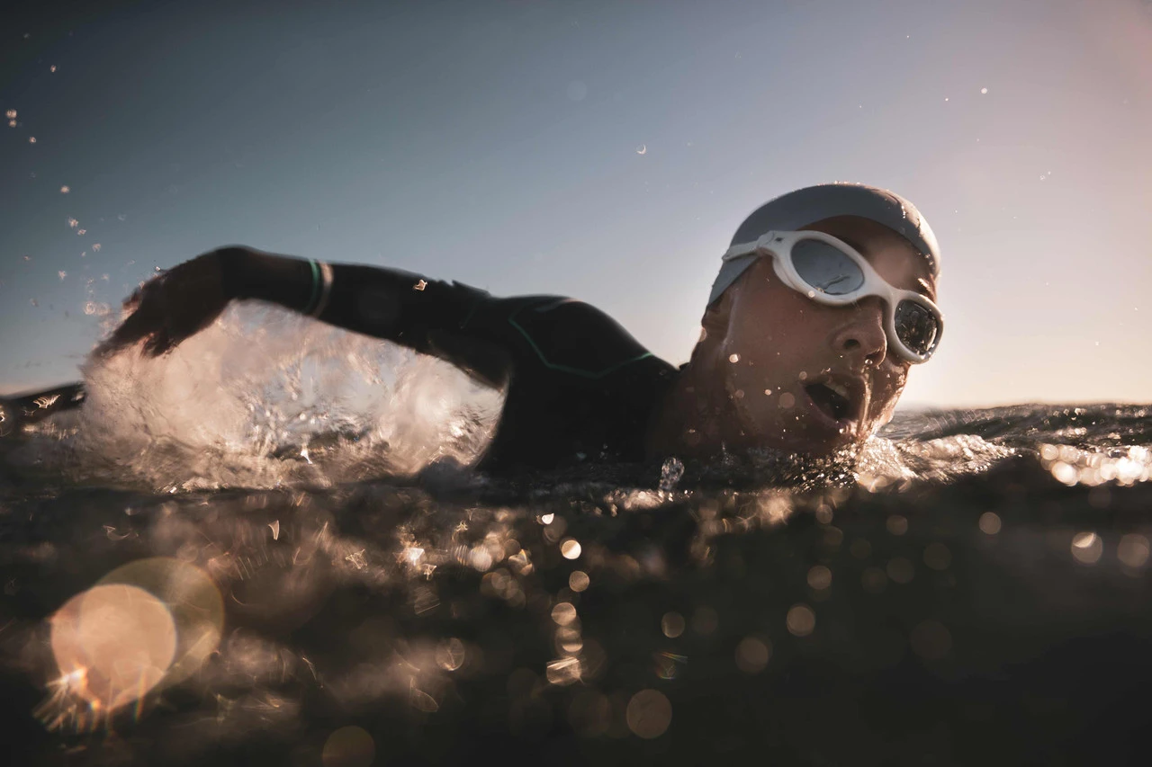 Zone 3 Zone3 - Women's Advance Wetsuit - Black/Turquoise/Gunmetal - Ex-Rental 1 Hire - 2023 - Image 15